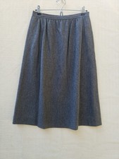 Vintage Evan Picone Gray Wool Skirt Union Made in US Sz. 14 measures 6/8 retro