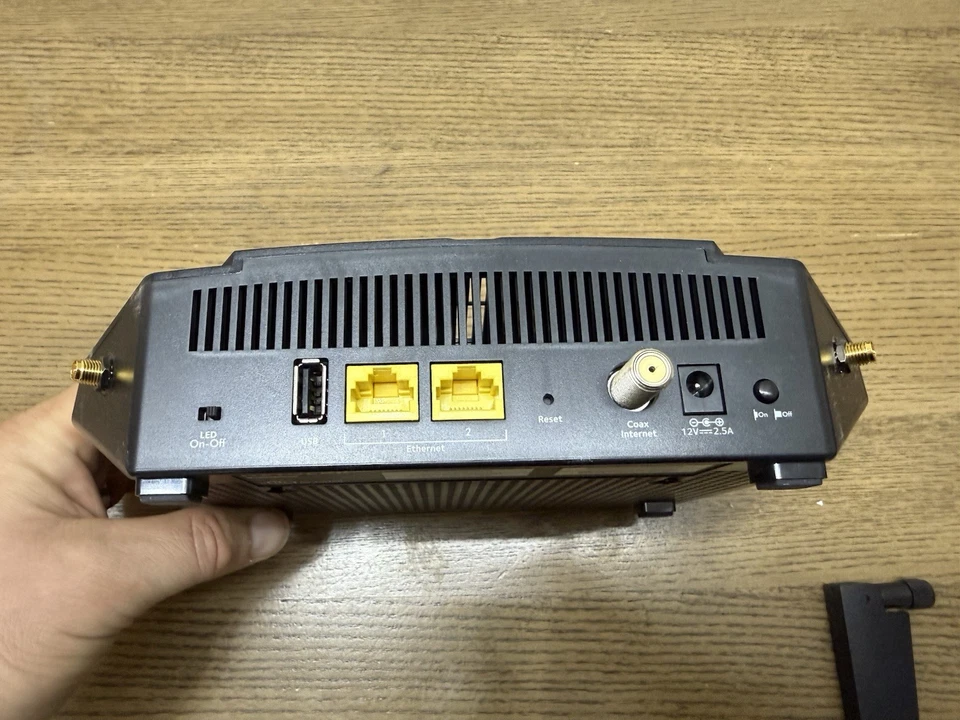 NETGEAR C6220 AC1200 WiFi Cable Modem Router DOCSIS 3.0 + Power Adapter Tested - Image 4 of 4