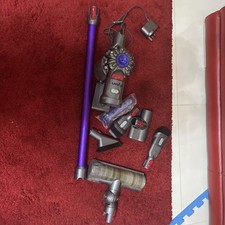 Dyson V7 Vacuum Cleaner Used Fully Working with Attachments and Charger 🔌