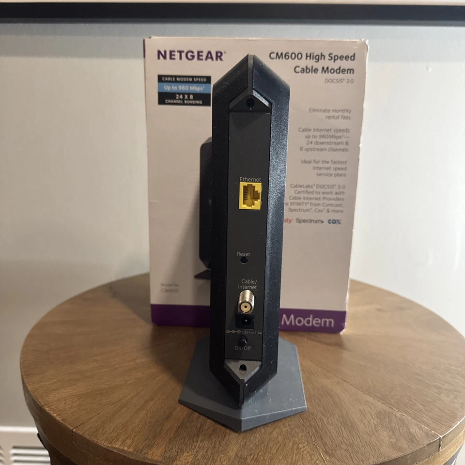 NETGEAR CM600 HIGH SPEED CABLE MODEM DOCSIS 3.0 - Image 4 of 4