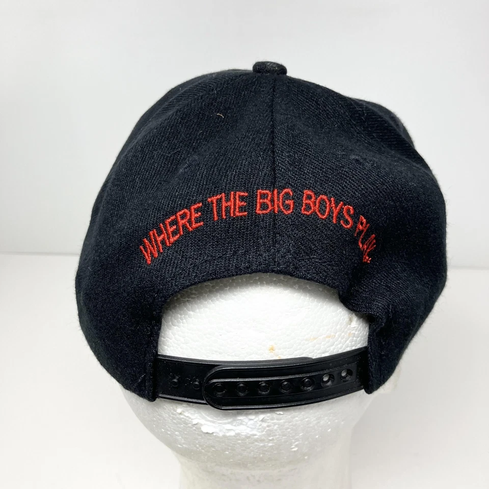 Gorra de Lucha Libre WCW De Colección Gorra Snap Back Para Hombre Negra Donde Juegan Los Niños Grandes Años 90 Foto 3 de 4