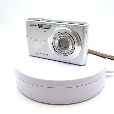 CASIO EXILIM EX-Z250 9.1MP Digital Camera 28mm Wide 4x Zoom Silver