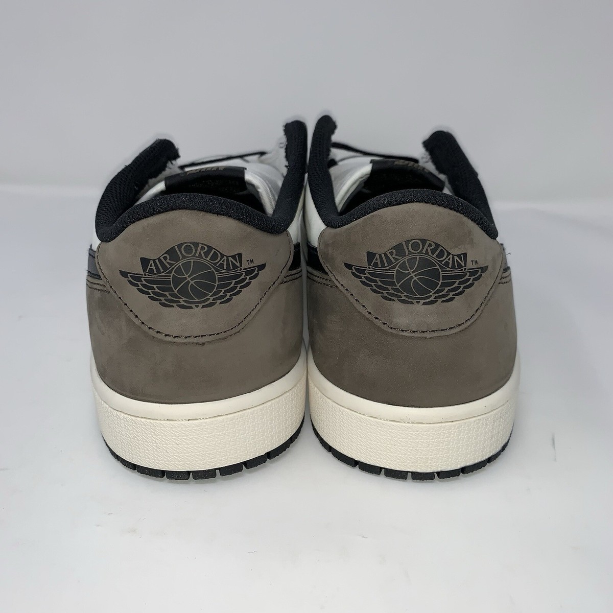靴 Nike Air Jordan 1 Retro Low OG \"Mocha Air Jordan 1 Low OG 'Mocha' (CZ0790-102) release date. Nike