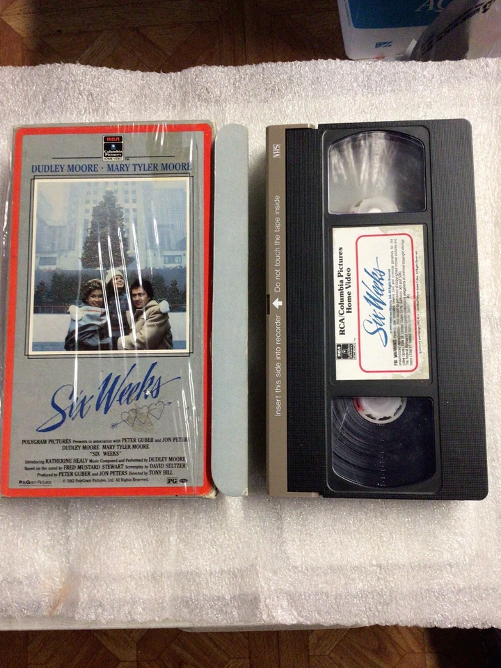 Six Weeks VHS Christmas Mary Tyler Moore Dudley Moore Side Flap RCA Columbia Foto 3 de 3