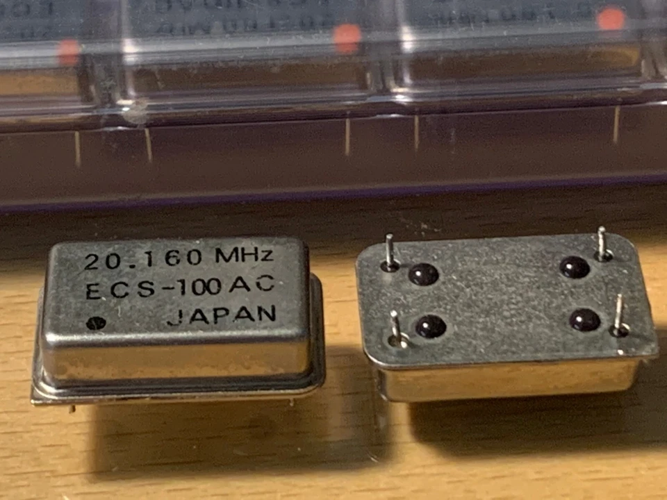 Oscilador de cristal ECS-100A 20,160 MHz tamaño completo Foto 3 de 3