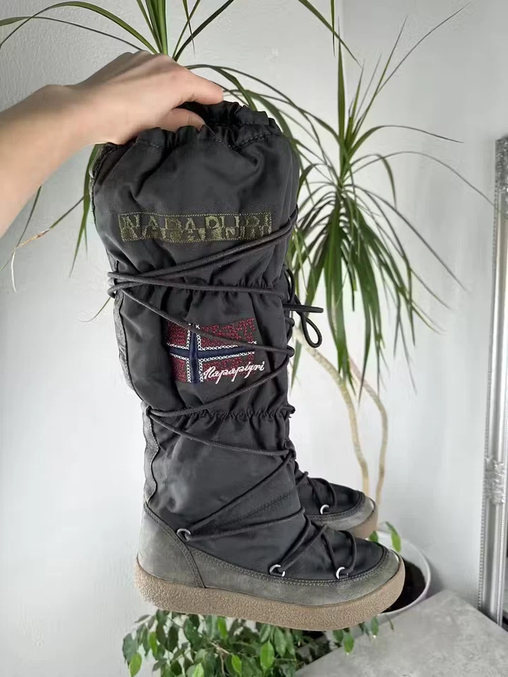 Botas altas aislantes Napapijri para mujer talla 39 Foto 2 de 4