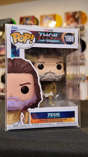 Funko POP! Marvel - Thor Love & Thunder - Zeus - #1069 in protector