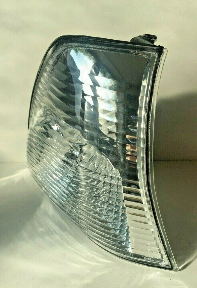 SE ADAPTA A TOYOTA HIACE 2006-2012 INDICADOR DELANTERO UNIDAD DE ESQUINA Y SOPORTE CONDUCTOR DERECHO Foto 2 de 4