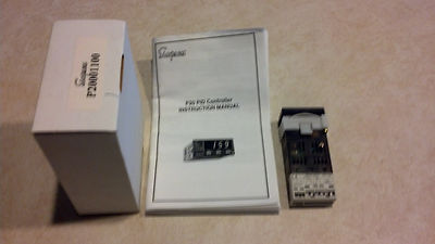 Simpson P20001100 P20 PID Temp/Process Controller NIB