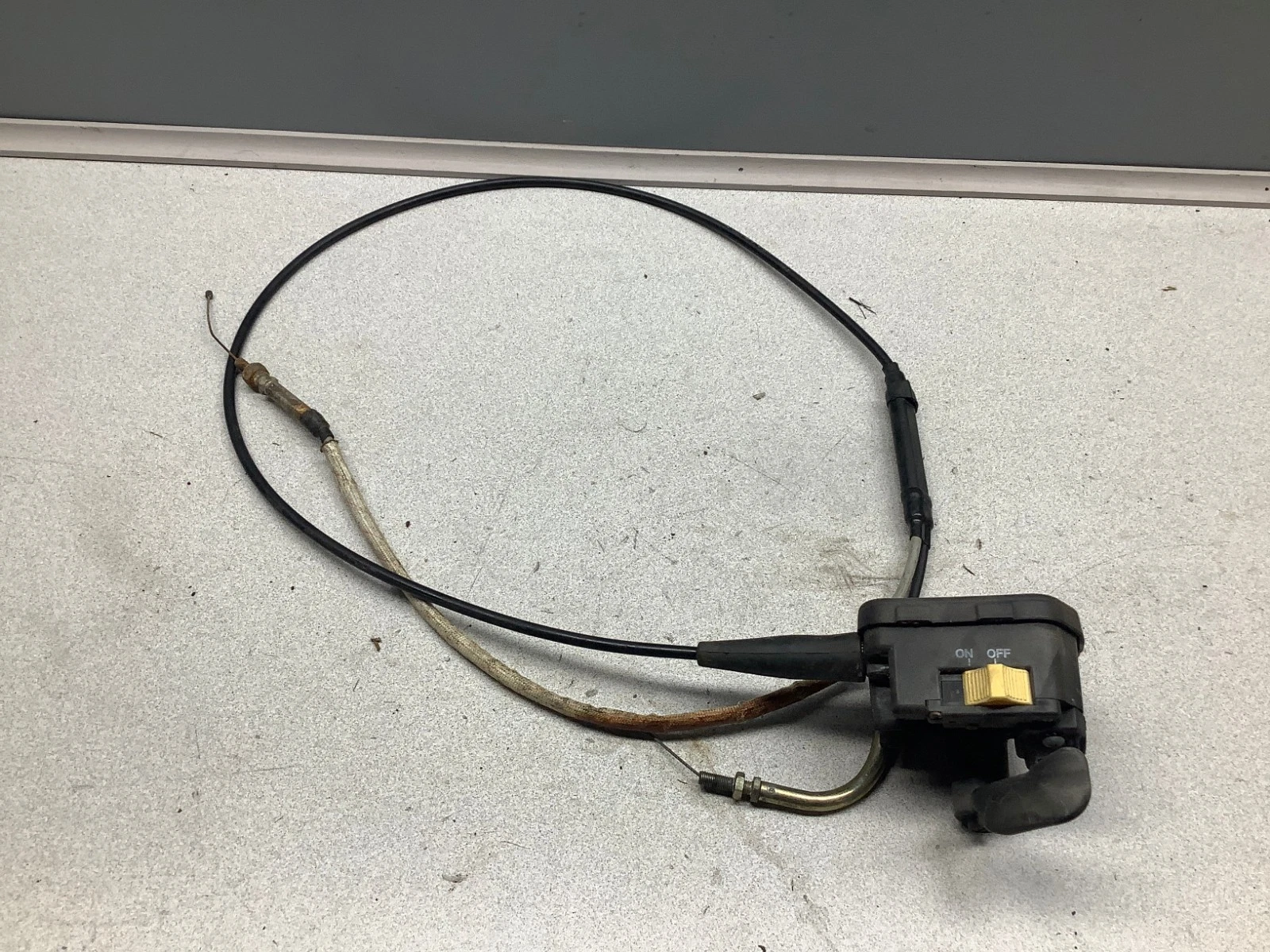 2002 02 POLARIS SCRAMBLER 400 4X4 OEM THUMB THROTTLE