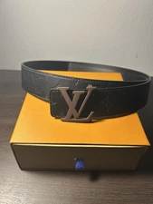 Louis Vuitton Initials 40mm Reversible Belt