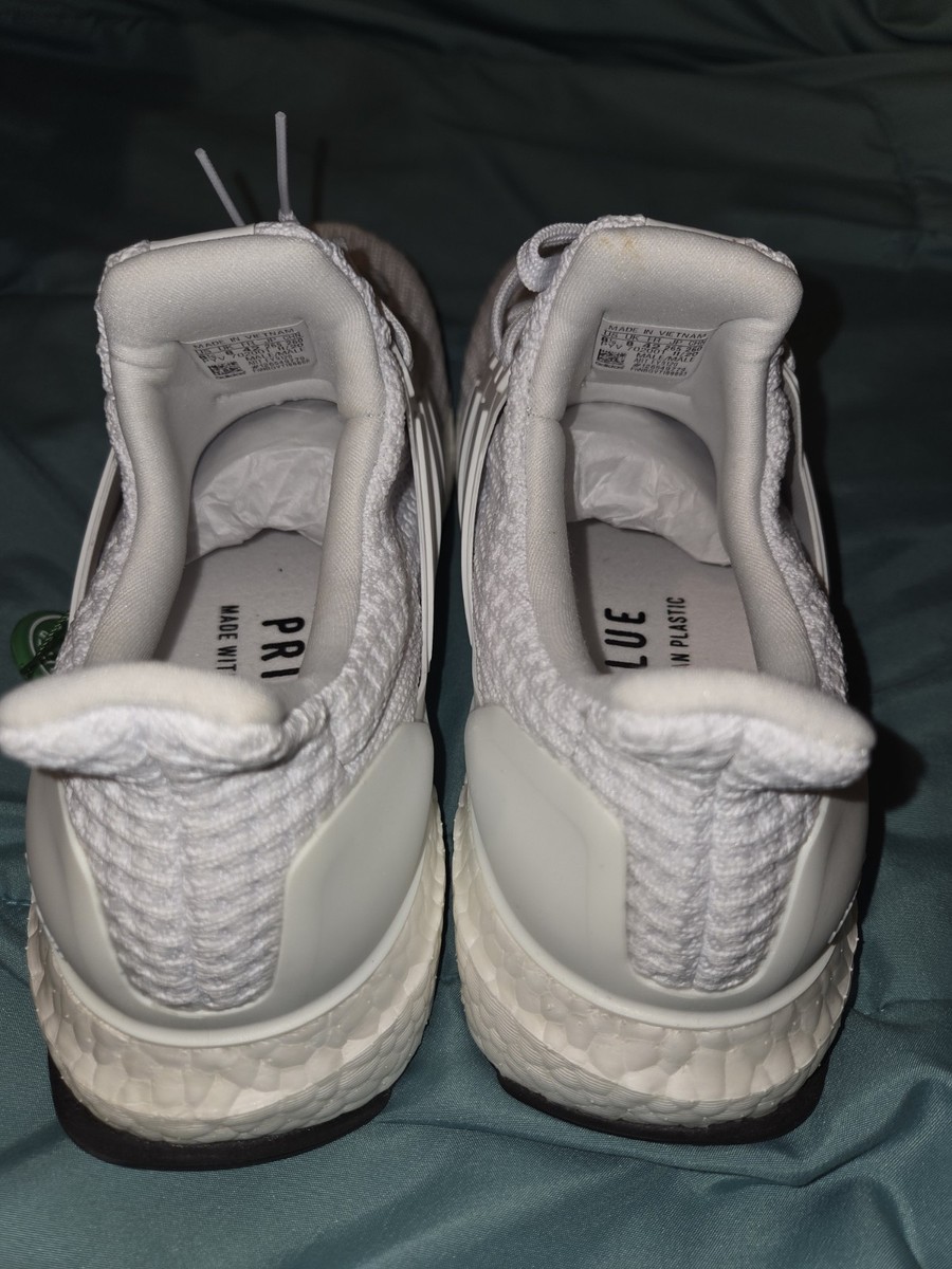 Size 8.5 - adidas UltraBoost 4.0 DNA Cloud White for sale  display picture 2
