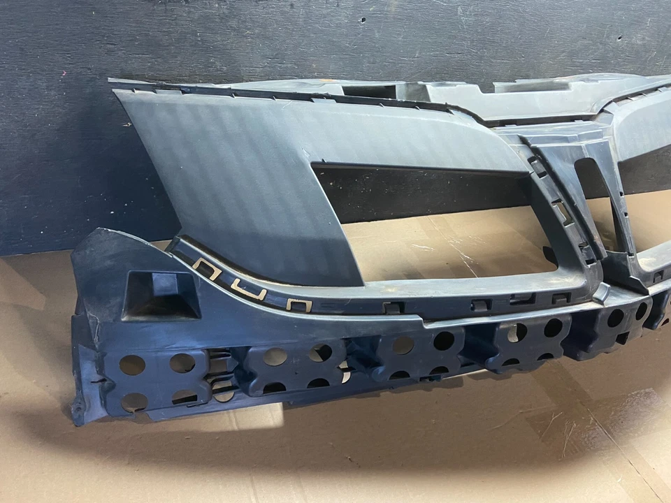 2013 to 2016 Lincoln MKT Grille Support Panel A7070 OEM - Image 2 of 4