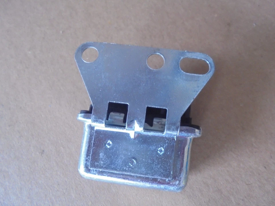 Relé de recorte de motor soplador de climatización BWD Automotive R381 Foto 3 de 4