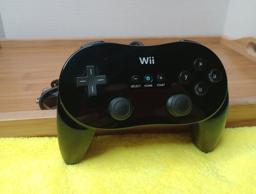 Official Nintendo Wii Pro Controller Classic Black RVL-005 OEM TESTED ๐ฅ - Picture 2 of 4