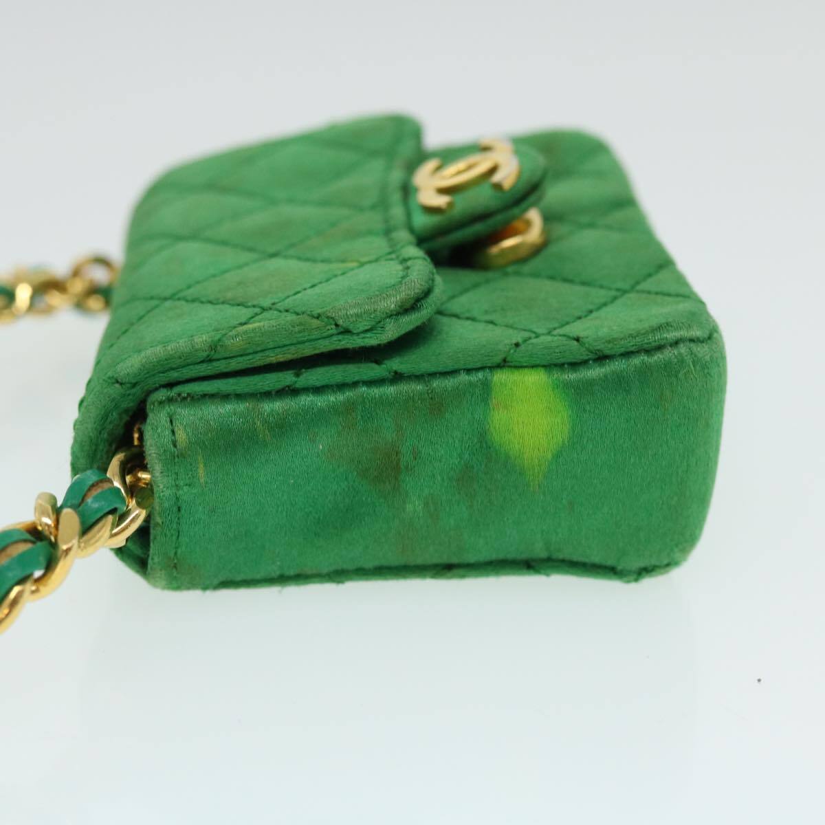 CHANEL Mini Matelasse Chain Pouch Shoulder Bag Satin Green CHANEL Mini Matelasse Chain Pouch Shoulder Bag Satin Green