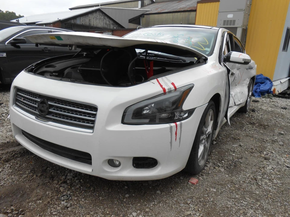 Used Engine Coolant Reservoir fits: 2012 Nissan Maxima  Grade A - Image 2 of 4