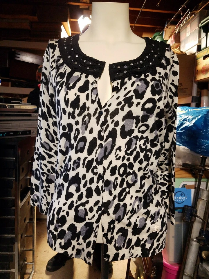 CAMISA HALÓGENA SUAVE LIGERA leopardo TALLA MEDIANA MUJER lentejuelas