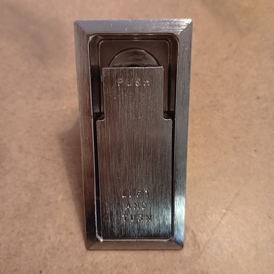 Original Southco Riegel 62-40-32 Lift & Turn Druckverschluss strukturiert chrom