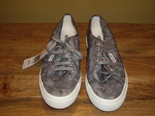 Zapatilla deportiva para mujer Superga gris camuflada de lona talla 9,5-nueva