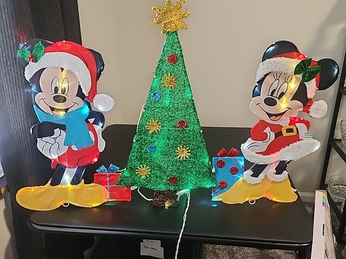 Disney Mickey Minnie Flat-tastics Scene Christmas Yard Decor Used Lights Up