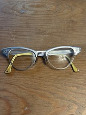 VINTAGE VICTORY ALUMINUM FRAME WOMANS  12K gf  CAT EYE 5 1/2 ALUM