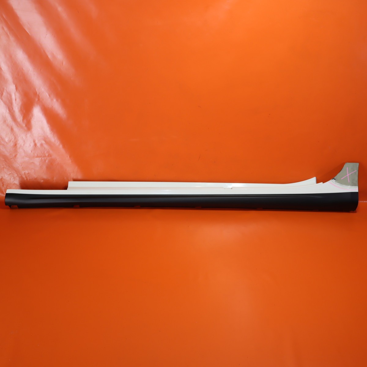 MASERATI GHIBLI ROCKER MOLDING LEFT DRIVER 2014 2015 2016 2017 670010789 OEM