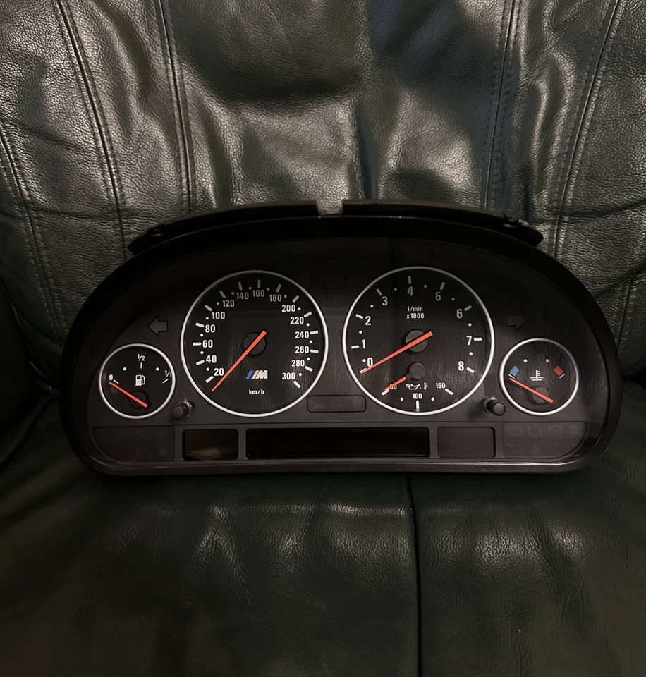 Cuadro de instrumentos Speedo Europa OEM BMW E39 M5/M S62 2000-2003 Foto 2 de 4