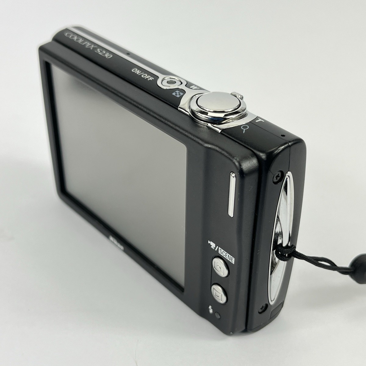 Nikon COOLPIX S230 10.0MP Compact Digital Camera Touchscreen