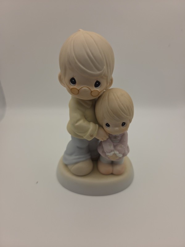 Precious moments figurines daddy's little girl Chelsea 
