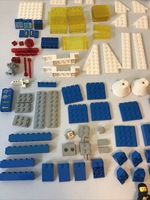 LEGO Space: Cosmic Fleet Voyager (6985) -Missing 3030 x1 - No Box/Instructions