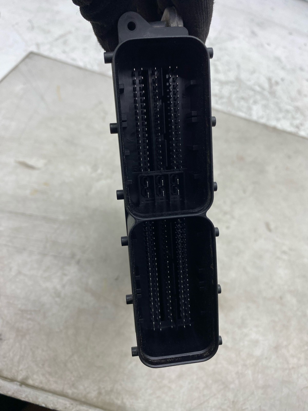 2013-2018 BENTLEY FLYING SPUR OEM AWD 4.0L V8 ENGINE CONTROL MODULE UNIT *41K*