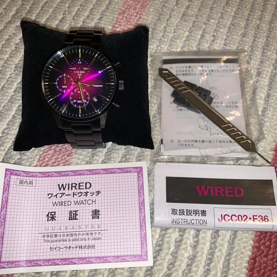 Reloj Seiko WIRED TOKYO SORA Cronógrafo Edición Limitada Esfera Púrpura Foto 2 de 4
