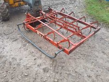 Browns buzzard flat 8 conventional bale grab on pin and cone brackets