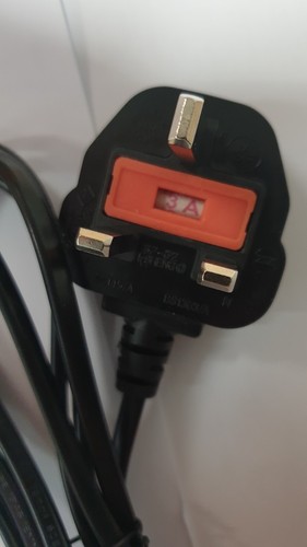 X1 UK POWER CABLE C7 (Fig 8) 1.75 m Power Cable for playstaion/PC/Printer/plug - Picture 5 of 13
