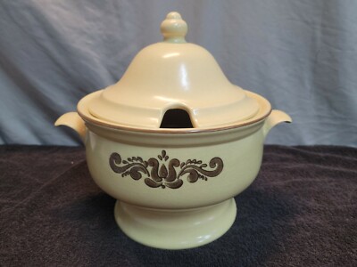M-Vintage Pfaltzgraff Village Soup Tureen Cream color with Brown
