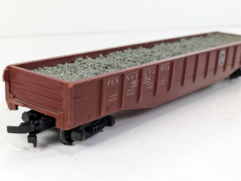 Revell 1956 Pennsylvania Railroad Open Gondola 4054 Load Weighted HO Scale - Image 2 of 4