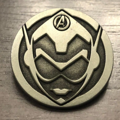 Disney pin 143427 Hidden Mickey Ant Man Wasp Marvel Icon Icons Bronze sheild