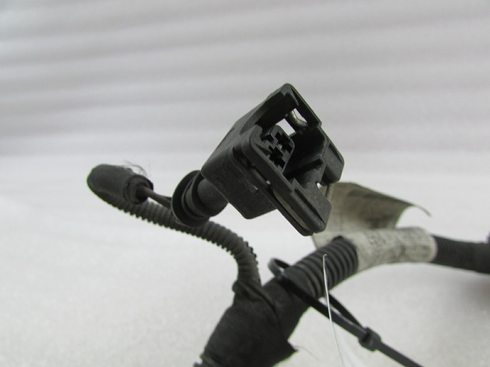 2014 Maserati Quattroporte, E-Brake Wire Harness, Used, P/N 670007516