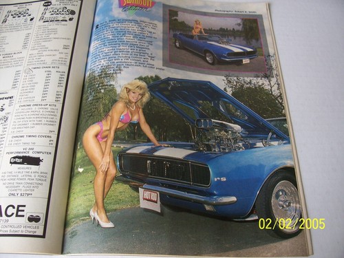 FIRST SWIMSUIT ISSUE - HOT ROD Magazine - "Big Daddy" Garlits vs. NAVY A/V A-18 - Picture 7 of 7