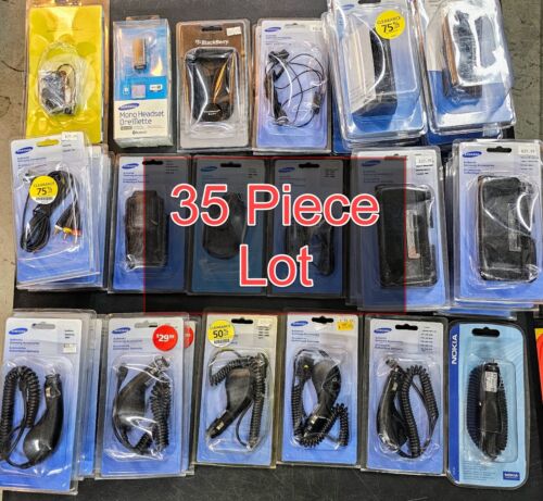 Lot d'accessoires pour téléphone portable vintage chargeur en vrac Samsung Motorola Blackberry - Photo 1 sur 2