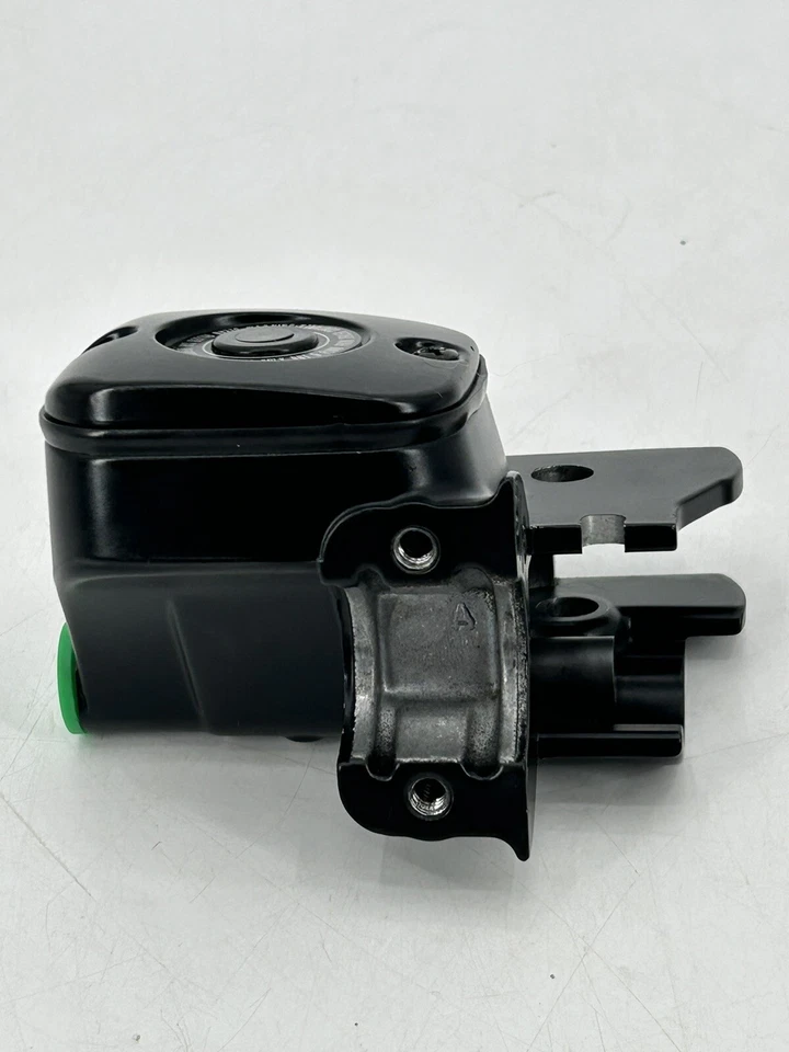 Cilindro maestro de freno Harley Davidson 91/6" 99-06 Touring OEM Foto 3 de 4