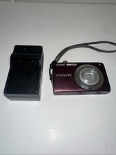 Nikon Coolpix S3000 12MP Compact Digital Camera W/ Battery and Charger - Plum