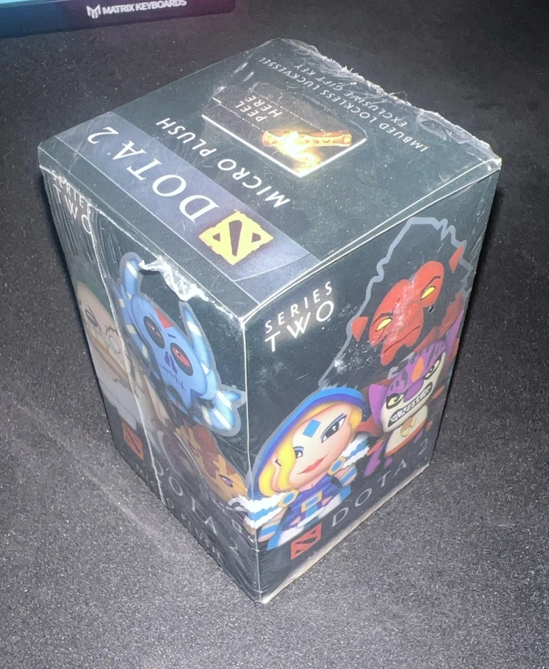 Micro Peluche DOTA 2 Serie 2 - Sellado Nuevo - Caja Ciega - Buque de suerte sin cerradura imbuido Foto 2 de 4