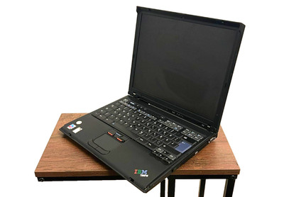 IBM ThinkPad R52 Type 1870 Laptop   defekt   Bastler/Ersatzteile Nr. 32