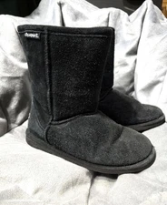 Bearpaw Emma Short 608-W Black Suede Boots W/ Sheepskin & Wool Lining Size 7