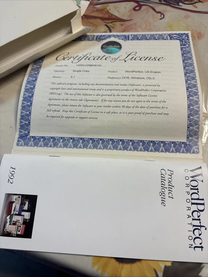 VINTAGE 1989 WORDPERFECT IBM COMPUTER SOFTWARE 3.5" FLOPPY DISKS Ver. 5.1 - Image 2 of 4