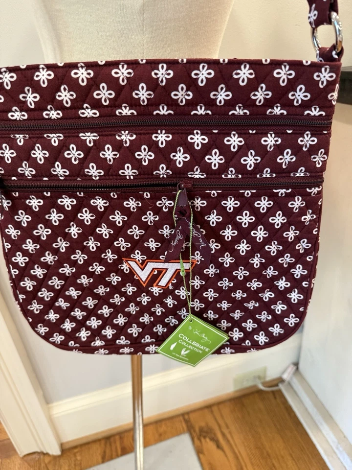 NUEVO Vera Bradley Virginia Tech Mini Concierto Triple Cremallera Xbody Granate/Blanco Nuevo con Etiquetas Foto 4 de 4