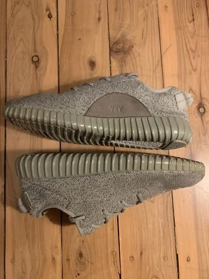 Just entered the YEEZY 350 'moonrock' AQ2660 seeking