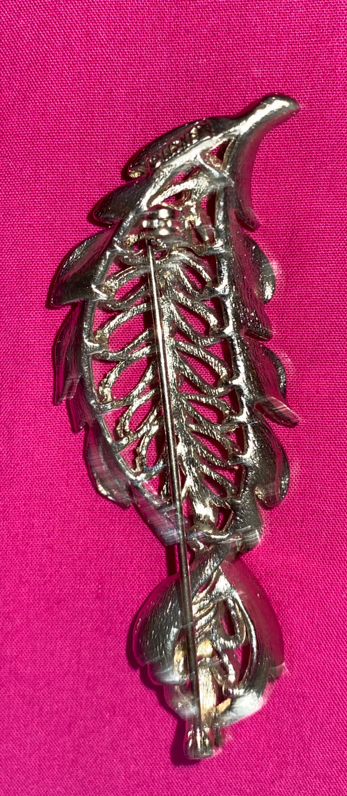Vtg Lisner signed Silvertone Leaf Brooch - image 6